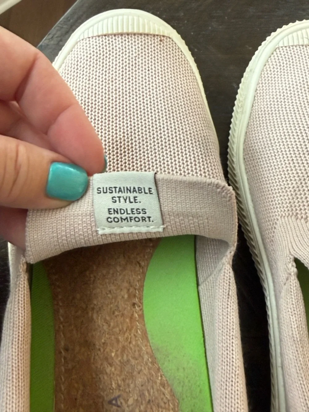 Cariuma Vegan Slip-On Sneakers – Pale Pink – Size 9 - Picture 6 of 6